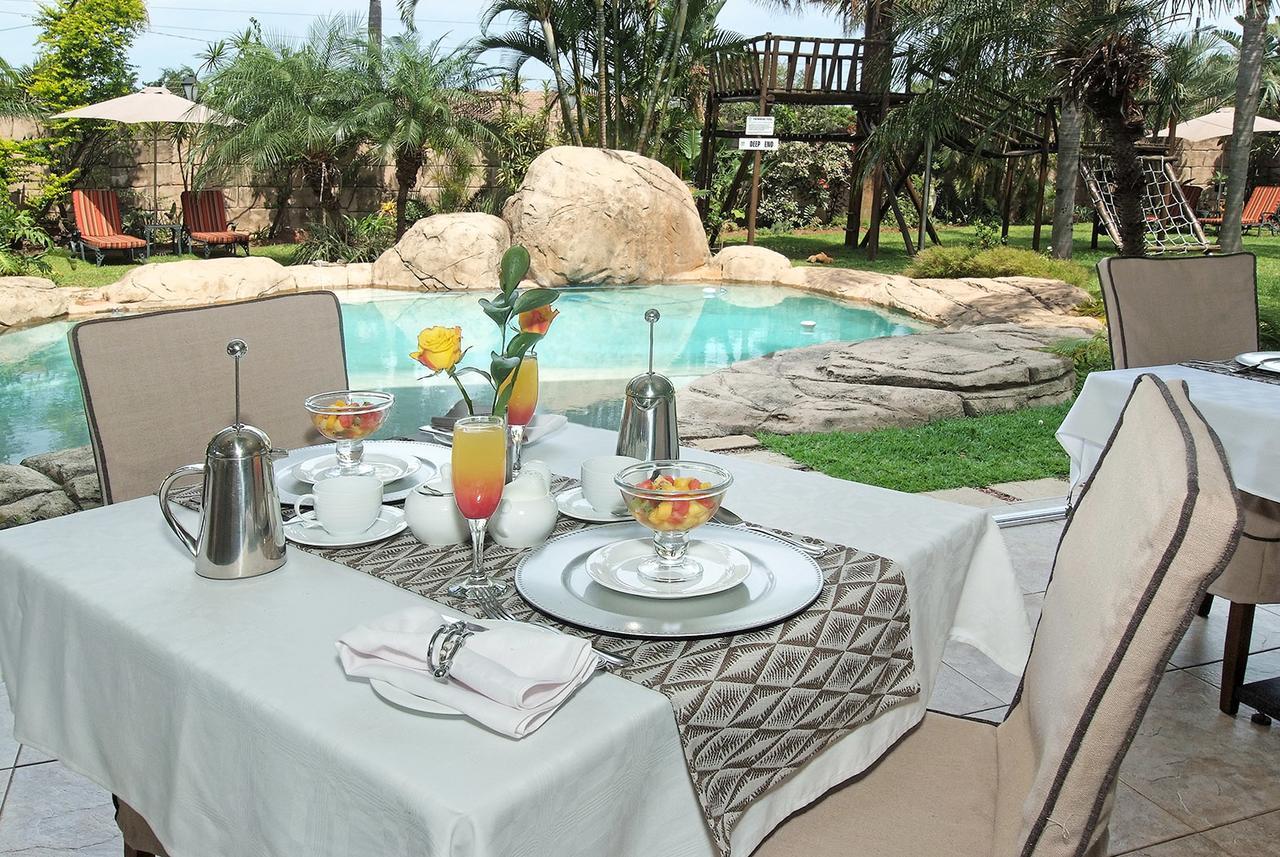 Ushaka Manor Guest House Durban Bagian luar foto