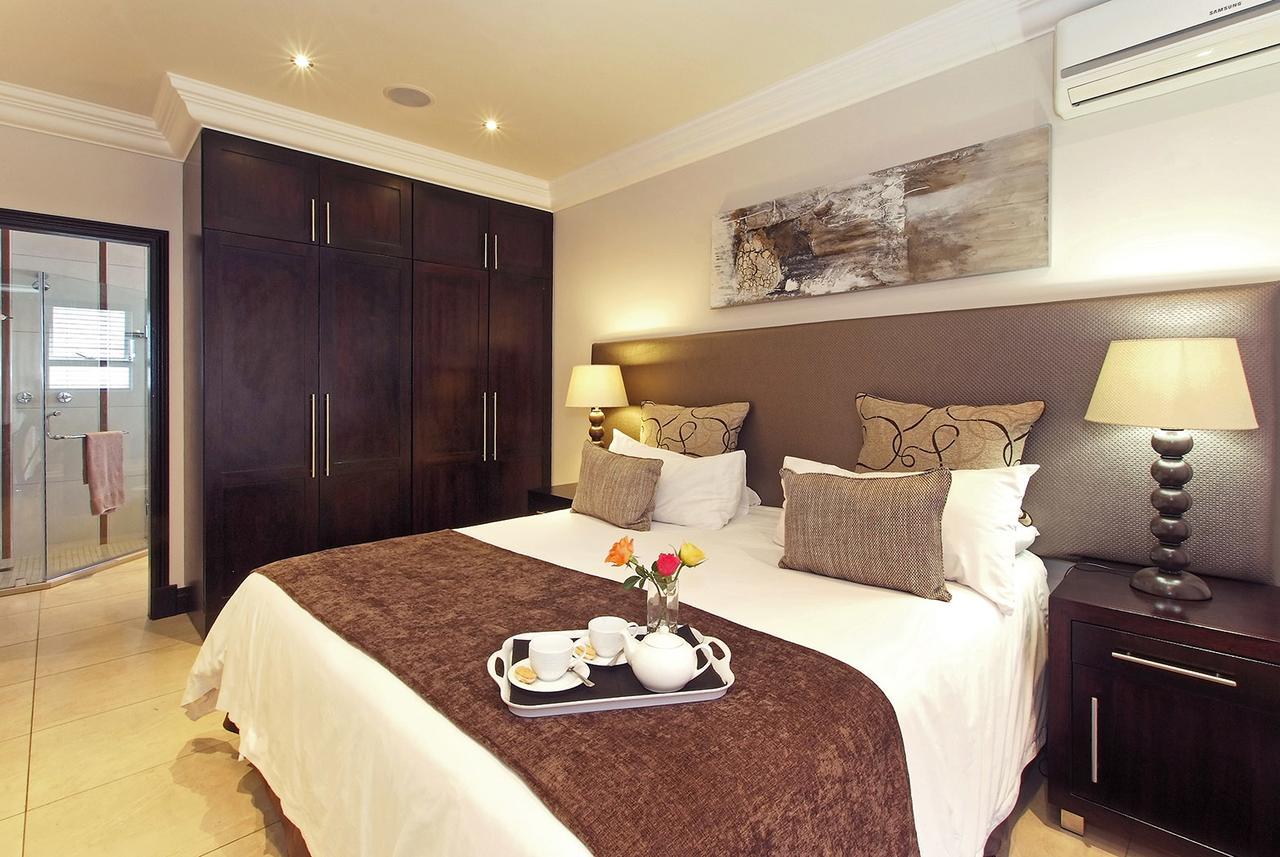 Ushaka Manor Guest House Durban Bagian luar foto