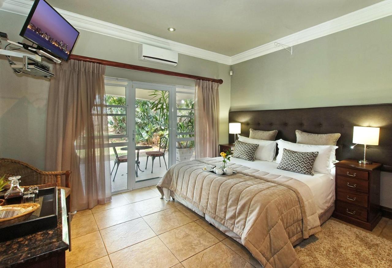 Ushaka Manor Guest House Durban Bagian luar foto